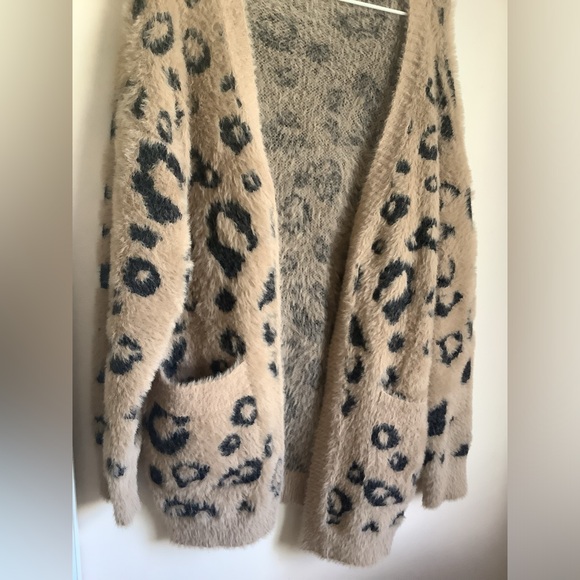 Bluivy S/M Oversized Cardigan - Picture 3 of 8